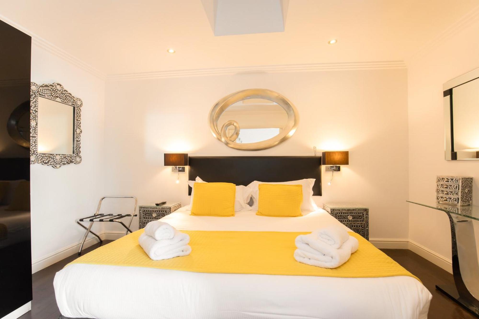 Strozzi Palace Suites By Mansley Cheltenham Kültér fotó