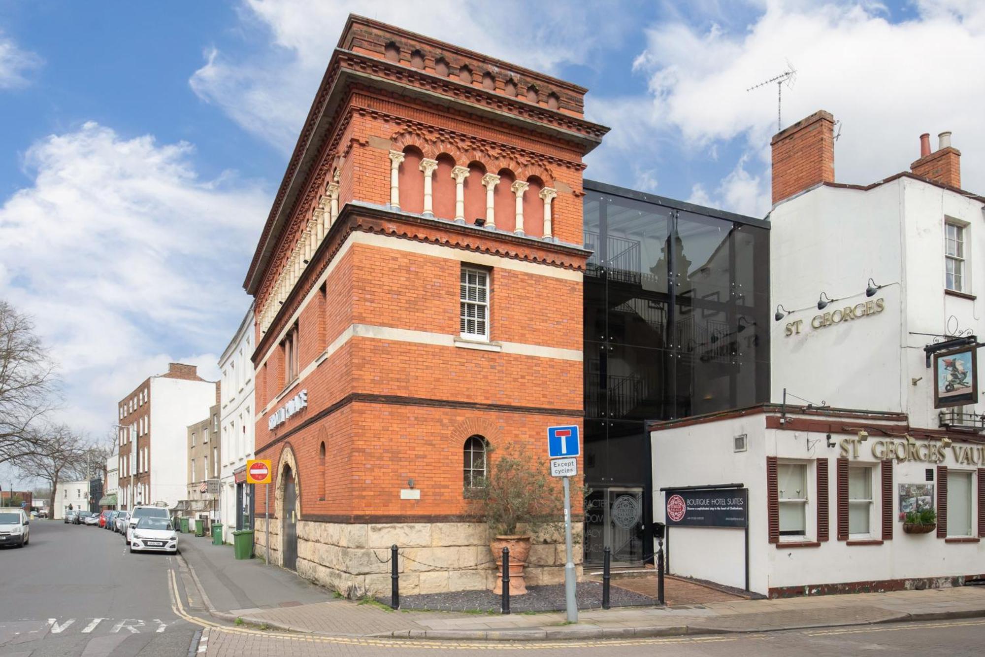 Strozzi Palace Suites By Mansley Cheltenham Kültér fotó