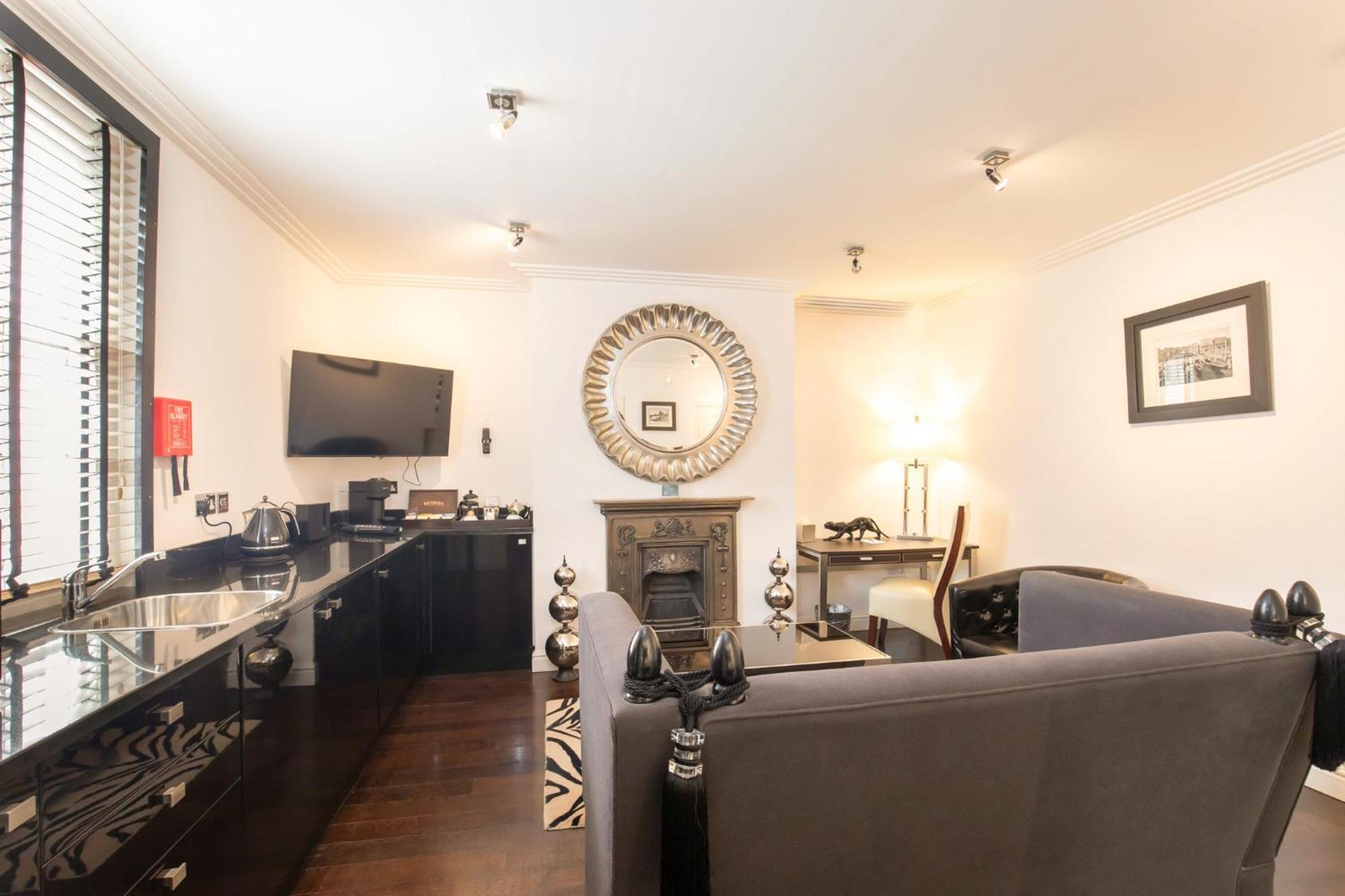 Strozzi Palace Suites By Mansley Cheltenham Kültér fotó