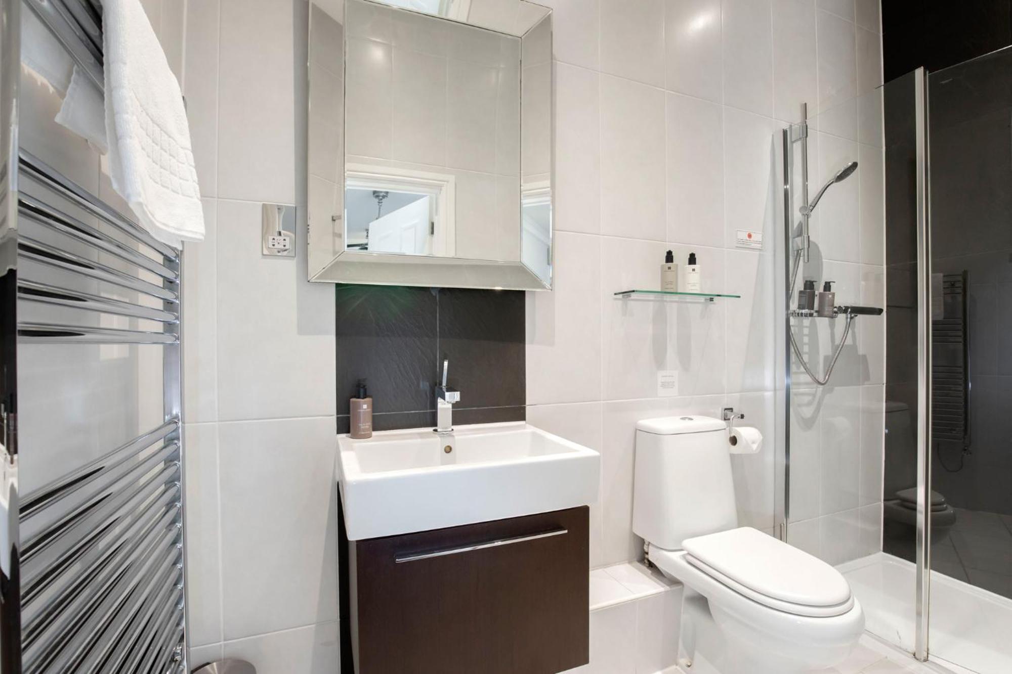 Strozzi Palace Suites By Mansley Cheltenham Kültér fotó
