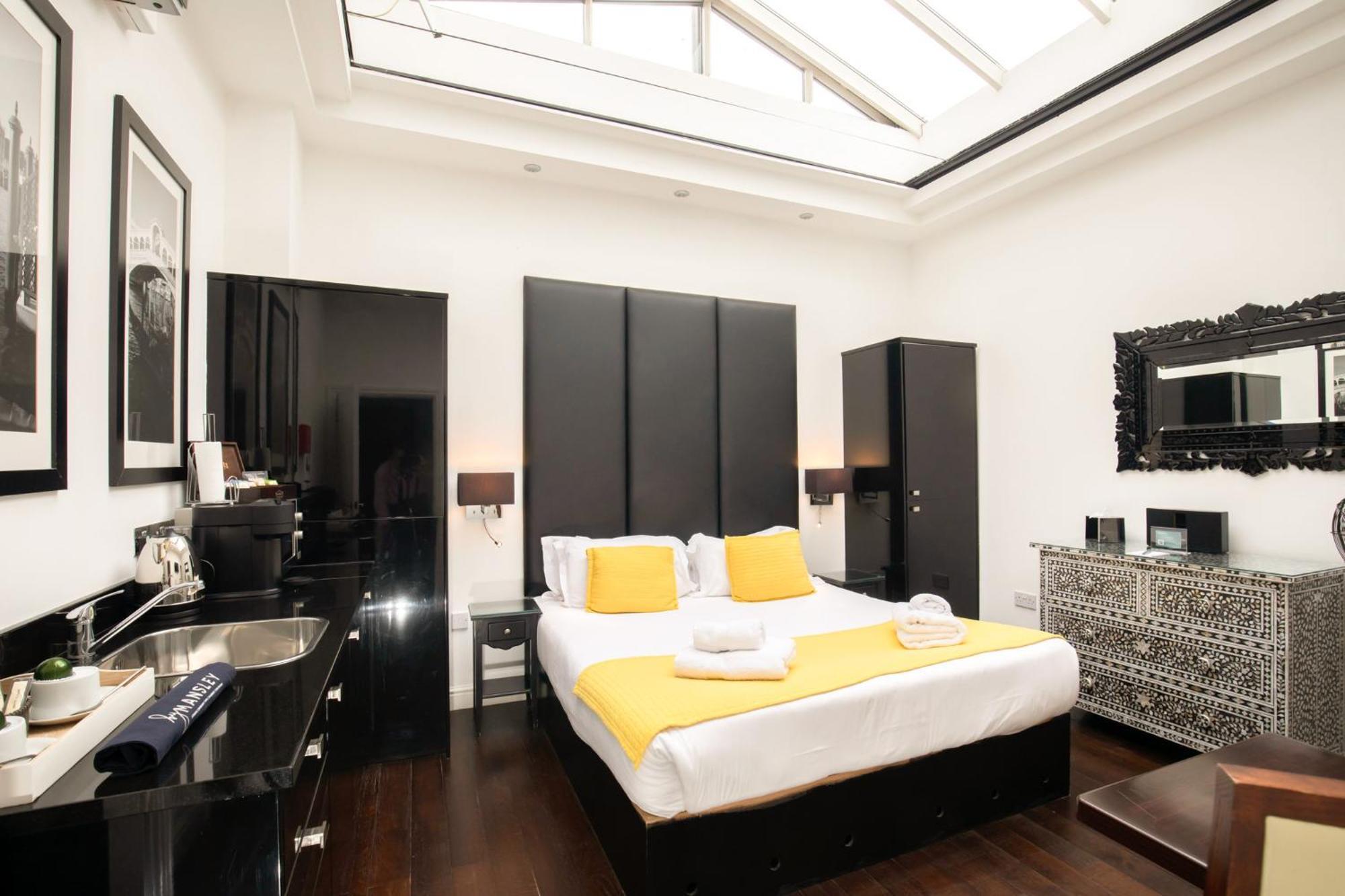 Strozzi Palace Suites By Mansley Cheltenham Kültér fotó
