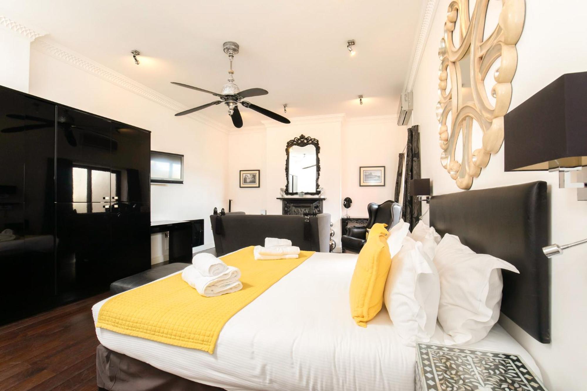 Strozzi Palace Suites By Mansley Cheltenham Kültér fotó