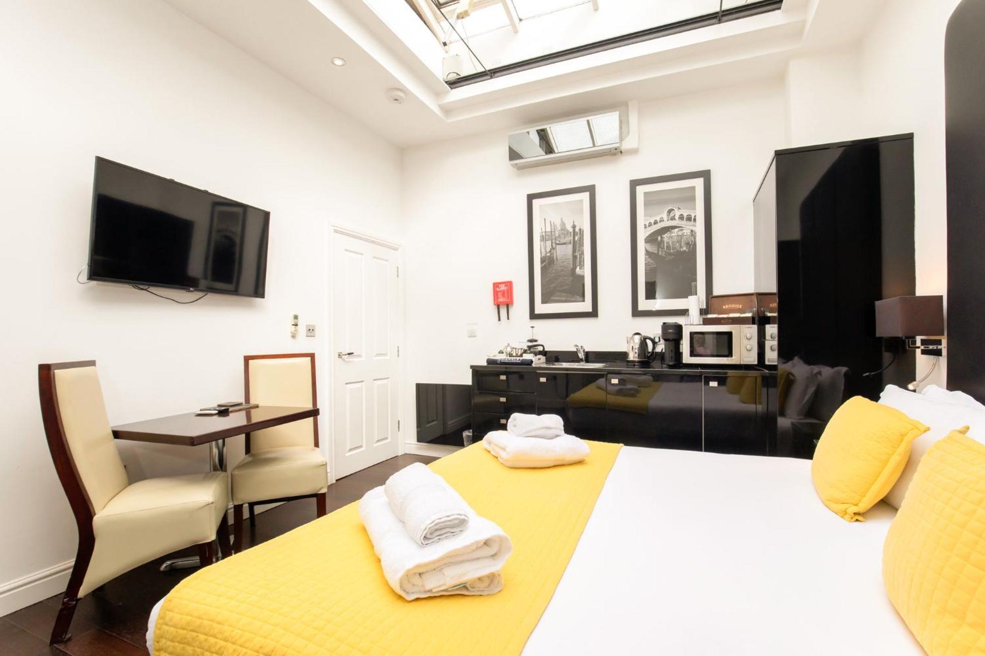 Strozzi Palace Suites By Mansley Cheltenham Kültér fotó